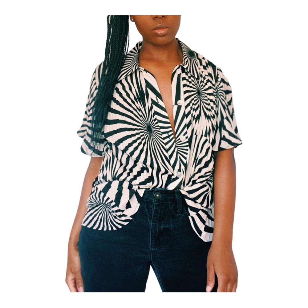 80’s Vintage Trippy Button Front Shirt